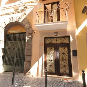 Look House Naples